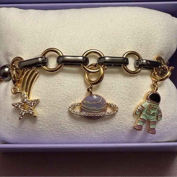 Bomb Party Charmelier ‘Cosmic Drip’ Gold and Hematite Charm Bracelet - Picture 2 of 6